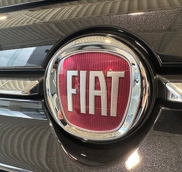 Fiat 500 1.0i MHEV Dolcevita Met Gps + Carplay & Sensoren (2023)