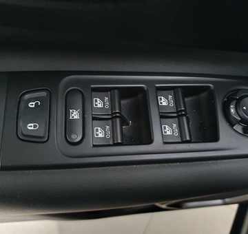 Jeep Renegade 1.0 T3 Limited 120PK - ZETELVERWARM- PARKSENS (2020)