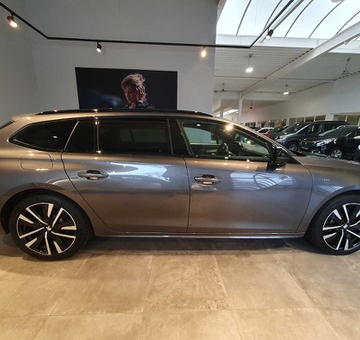 Peugeot 508 SW 1.6 PHEV GT Pack 225PK -PARKSENS-CAM (2023)