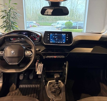 Peugeot 2008 1.2 PureTech Active Pack PARKSENS (2022)