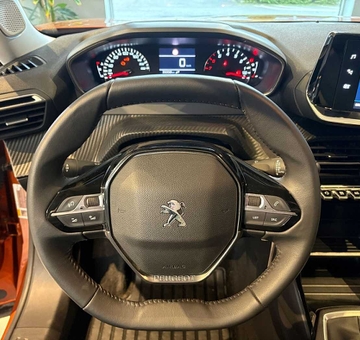 Peugeot 2008 1.2 PureTech Active Pack PARKSENS (2022)