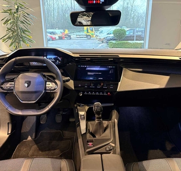 Peugeot 308 1.2 PureTech Allure Pack (2023)