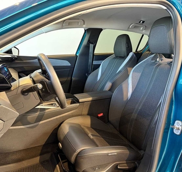 Peugeot 308 Allure BHD 130 EAT8 Automaat (2024)
