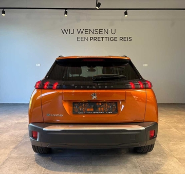 Peugeot E-2008 50 kWh Allure (2021)