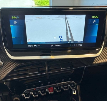 Peugeot E-2008 50 kWh Allure (2021)