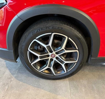 Fiat Tipo CROSS 1.0 100 (2021)