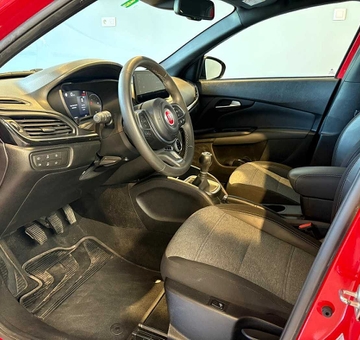 Fiat Tipo CROSS 1.0 100 (2021)