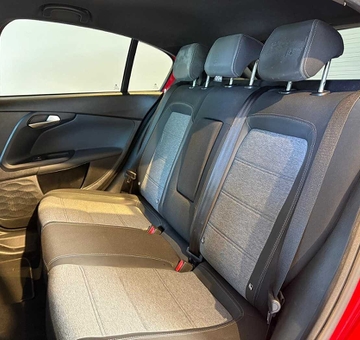 Fiat Tipo CROSS 1.0 100 (2021)