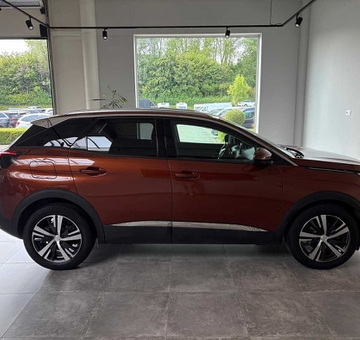 Peugeot 3008 Allure *CAM+PARKSENS+NAV* (2020)