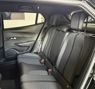 Peugeot 2008 1.2 Turbo Allure *CAM V+A* (2024)