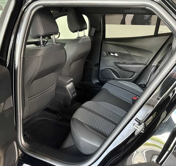 Peugeot 2008 1.2 Turbo Allure *CAM V+A* (2024)
