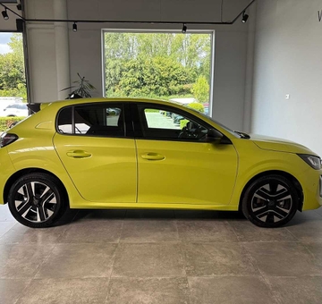 Peugeot 208 Hybrid Allure AUTOMAAT (2024)