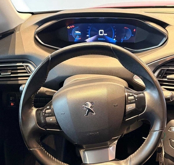 Peugeot 308 SW 1.2 Style PARKSENS+CAM (2021)