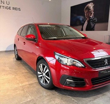 Peugeot 308 SW 1.2 Style PARKSENS+CAM (2021)