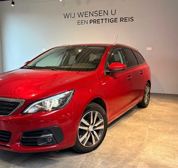 Peugeot 308 SW 1.2 Style PARKSENS+CAM (2021)