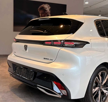 Peugeot 308 Allure 130 PK *CAM + SENSOREN V+A* (2022)