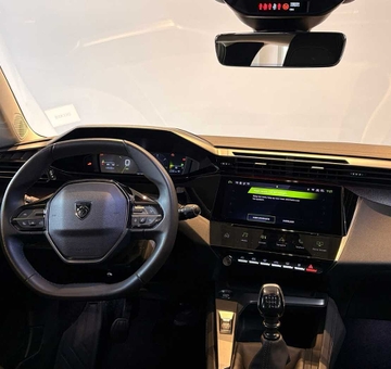 Peugeot 308 Allure 130 PK *CAM + SENSOREN V+A* (2022)