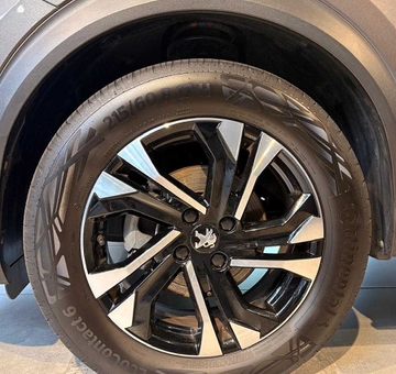Peugeot 2008 ALLURE 100PK (2022)