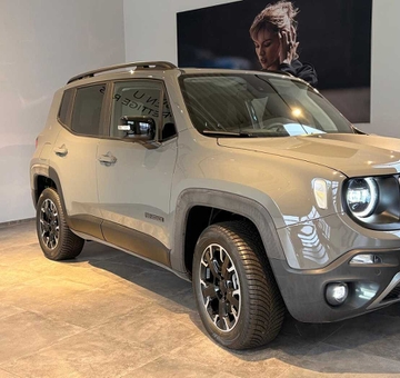 Jeep Renegade 4XE PLUGIN HYBRIDE *0 KM GEREDEN* (2023)