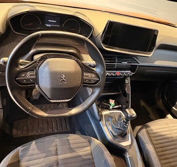 Peugeot 2008 ACTIVE PACK 1.2 *PARK ASSISTENT, TREKHAAK* (2022)
