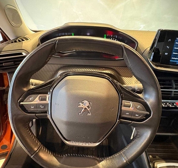 Peugeot 2008 ACTIVE PACK 1.2 *PARK ASSISTENT, TREKHAAK* (2022)