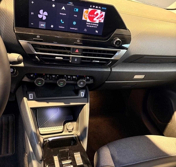 Citroen ë-C4 50 kWh SHINE PACK 136 PK (2023)