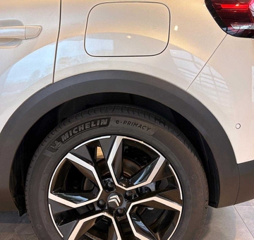 Citroen ë-C4 50 kWh SHINE PACK 136 PK (2023)