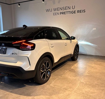 Citroen ë-C4 50 kWh SHINE PACK 136 PK (2023)