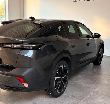 Peugeot 408 ALLURE 130 PK (2023)