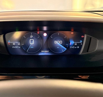 Peugeot 408 ALLURE 130 PK (2023)