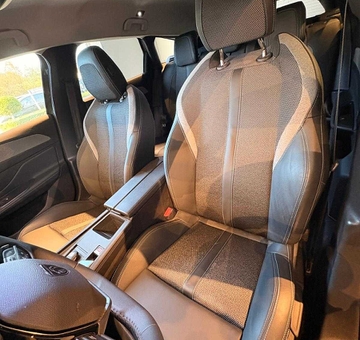 Peugeot 308 SW *CAMERA V+A, HANDSFREE,GPS, DRIVE ASS* (2024)