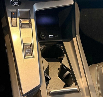 Peugeot 308 SW *CAMERA V+A, HANDSFREE,GPS, DRIVE ASS* (2024)