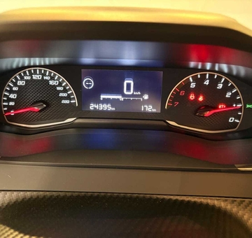 Peugeot 2008 ACT 100 1.2 *PARK ASSITENT* (2021)