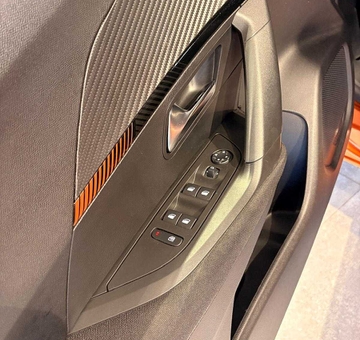 Peugeot 2008 ACT 100 1.2 *PARK ASSITENT* (2021)