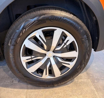 Peugeot 2008 ACT 100 1.2 *PARK ASSITENT* (2021)