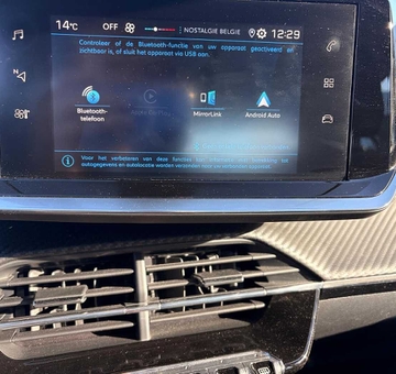 Peugeot 2008 ACT 100 1.2 *PARK ASSITENT* (2021)