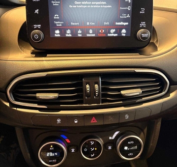 Fiat Tipo HATCHBACK *ACHTERUITRIJCAMERA* (2022)