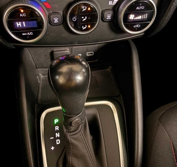 Fiat Tipo SW CROSS RED MHEV *CAMERA ASSISTENTIE* (2022)