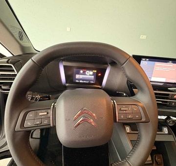 Citroen C4 X 1.2 PLUS PARKSENS + CAM 4 DEUREN (2024)