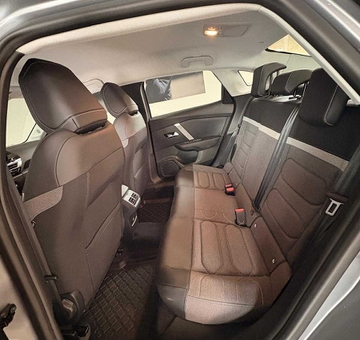 Citroen C4 X 1.2 PLUS PARKSENS + CAM 4 DEUREN (2024)