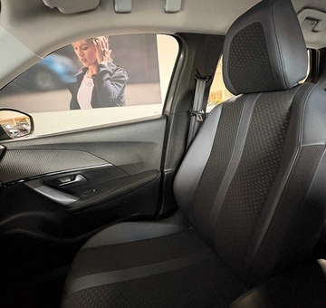 Peugeot 2008 ALLURE 100 PK *GPS,PARK ASS + CAMERA, TREKHAAK* (2020)