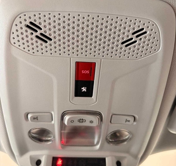 Peugeot 2008 ALLURE 100 PK *GPS,PARK ASS + CAMERA, TREKHAAK* (2020)