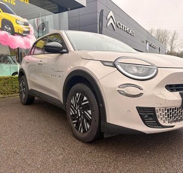 Fiat 600 Hybrid ICON  *GPS, PARKS V+A+CAM* (2025)