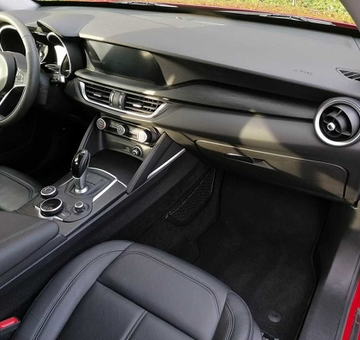 Alfa Romeo Stelvio 2.0 T AWD Super (2018)