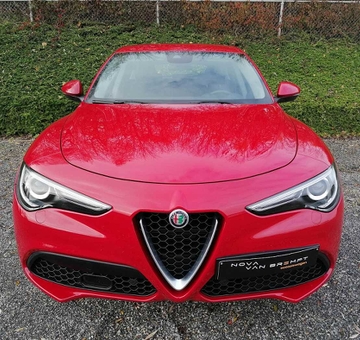 Alfa Romeo Stelvio 2.0 T AWD Super (2018)