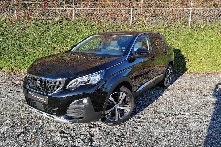 Peugeot 3008 1.2 PureTech Allure Met GPS & Sens V+A
