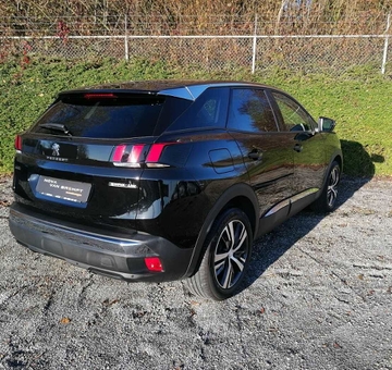 Peugeot 3008 1.2 PureTech Allure Met GPS & Sens V+A