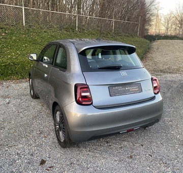 Fiat 500e 42 kWh Icon, GPS + Carplay + Sensor achter