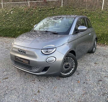 Fiat 500e 42 kWh Icon, GPS + Carplay + Sensor achter