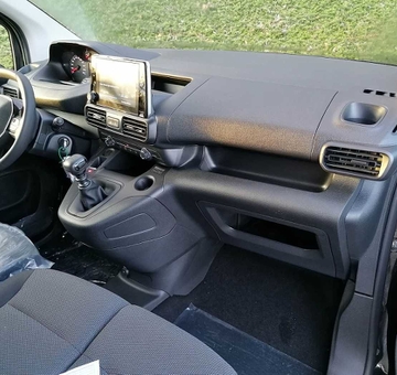 Peugeot Partner 1.5 BlueHDi L1 STD Light NIEUW